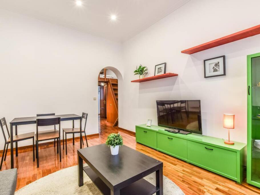 Apartamento Puente De Segovia Apartment Madrid Ngoại thất bức ảnh