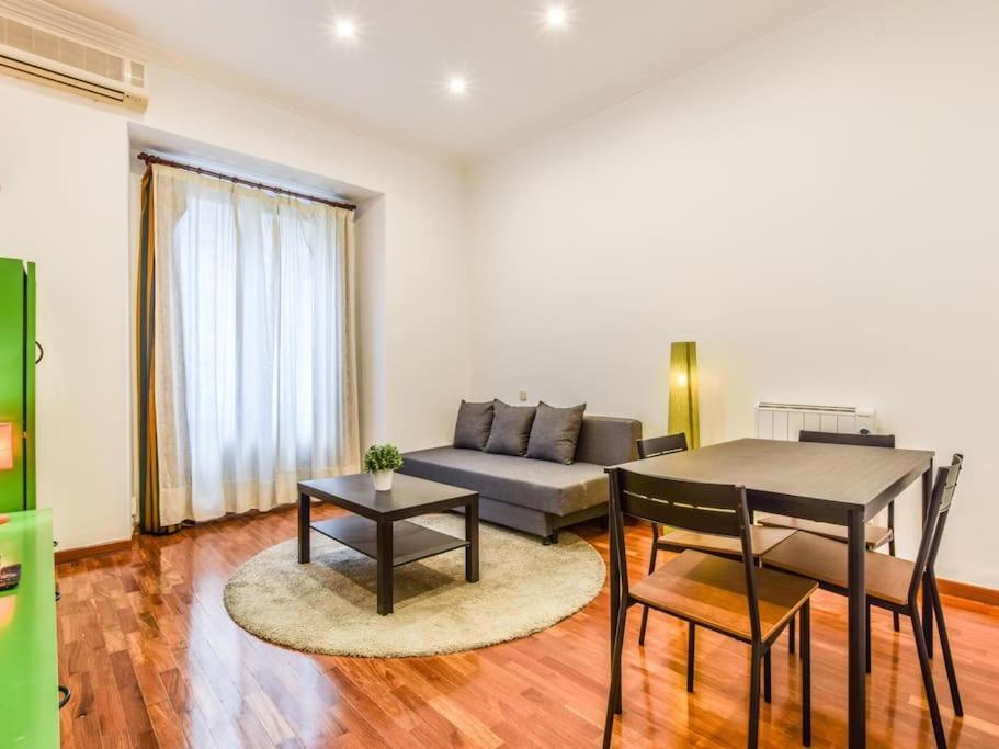 Apartamento Puente De Segovia Apartment Madrid Ngoại thất bức ảnh